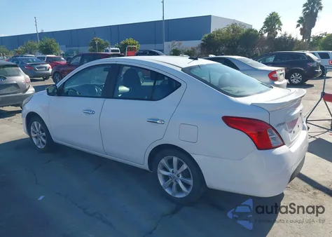 2015 Nissan Versa 1.6 Sl from USA, damaged, VIN 3N1CN7AP1FL821884